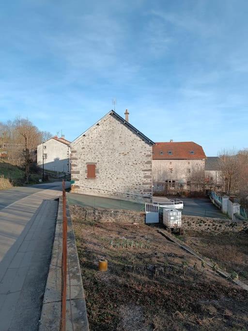 Maison L'Hostal Saura Y Roja Andelat Exteriör bild